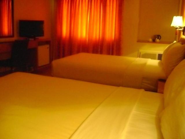 Pamulinawen Hotel Laoag Δωμάτιο φωτογραφία